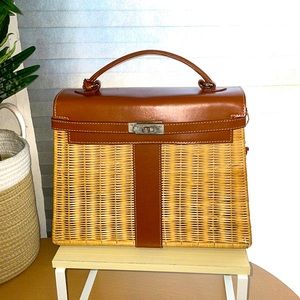 Hand made bag with leather material